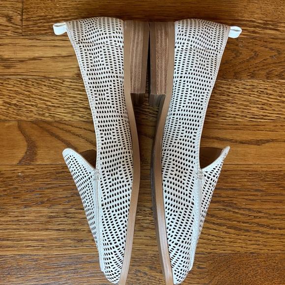 Vince Camuto white leather loafers - Picture 2 of 4